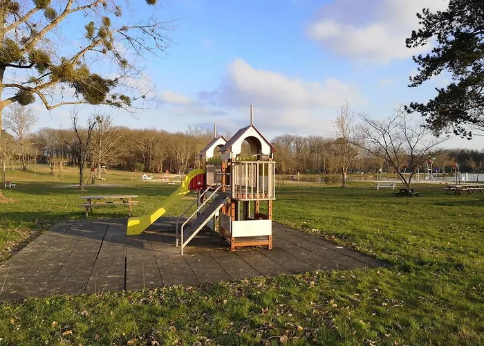 Appartement De 24 M2 à Barbotan-minimum 21 Nuits-climatisé #vacances#cure--lac Et Piscine à 1 Km *