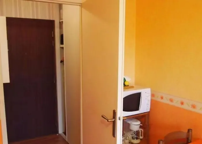 Appartement De 24 M2 à Barbotan-minimum 21 Nuits-climatisé #vacances#cure--lac Et Piscine à 1 Km