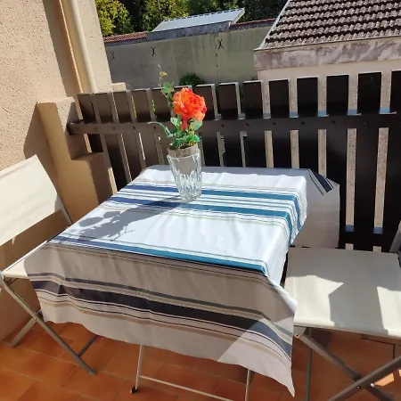 Appartement De 24 M2 à Barbotan-minimum 21 Nuits-climatisé #vacances#cure--lac Et Piscine à 1 Km *